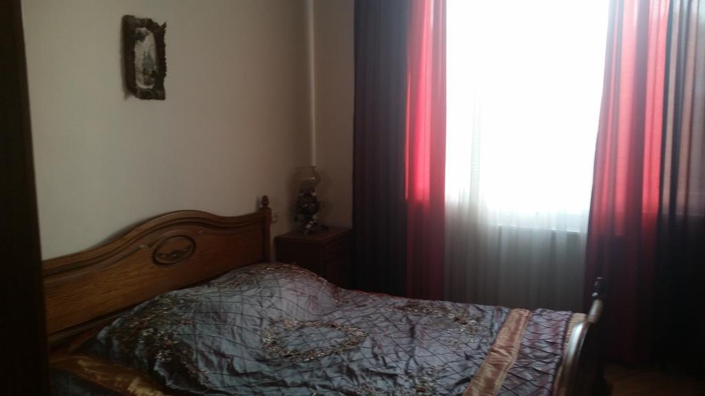 Hotel Mmg Тбилиси Екстериор снимка