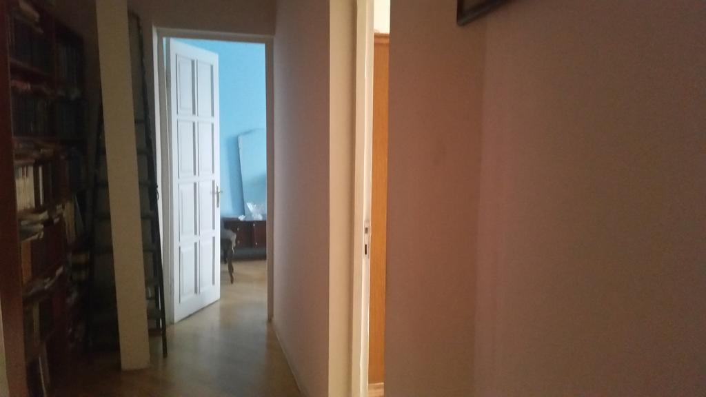 Hotel Mmg Тбилиси Стая снимка